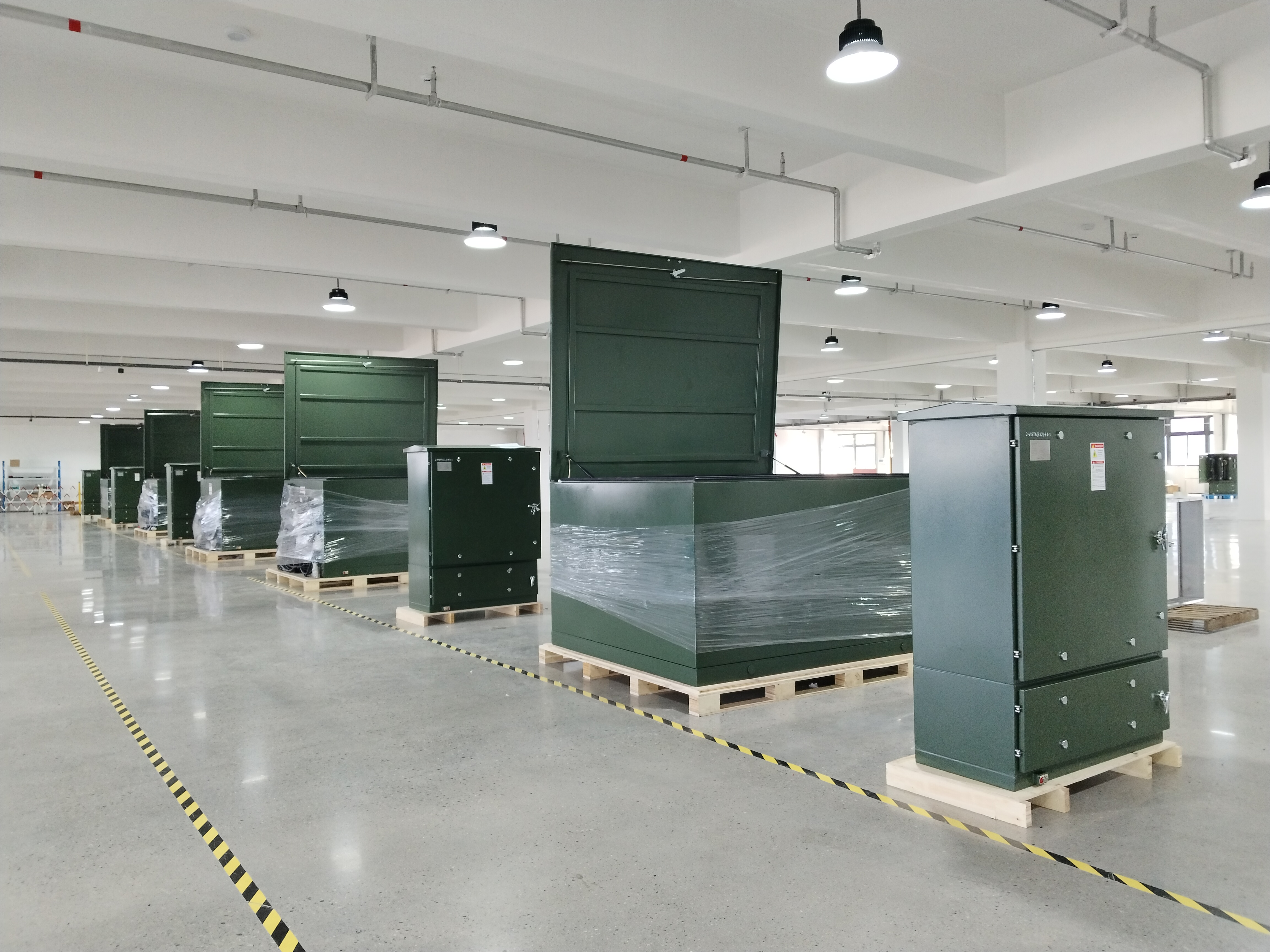 একটি গ্র্যান্ড স্টার্ট বন্ধ! CNKEEYA ইলেক্ট্রিকের আন্ডারগ্রাউন্ড ক্যাবিনেটের সম্পূর্ণ সেটগুলি মার্কিন যুক্তরাষ্ট্রের ওহিও ডেটা সেন্টার প্রকল্পে পাঠানো হয়েছে